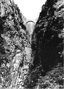 gola profonda col ponte del diavolo